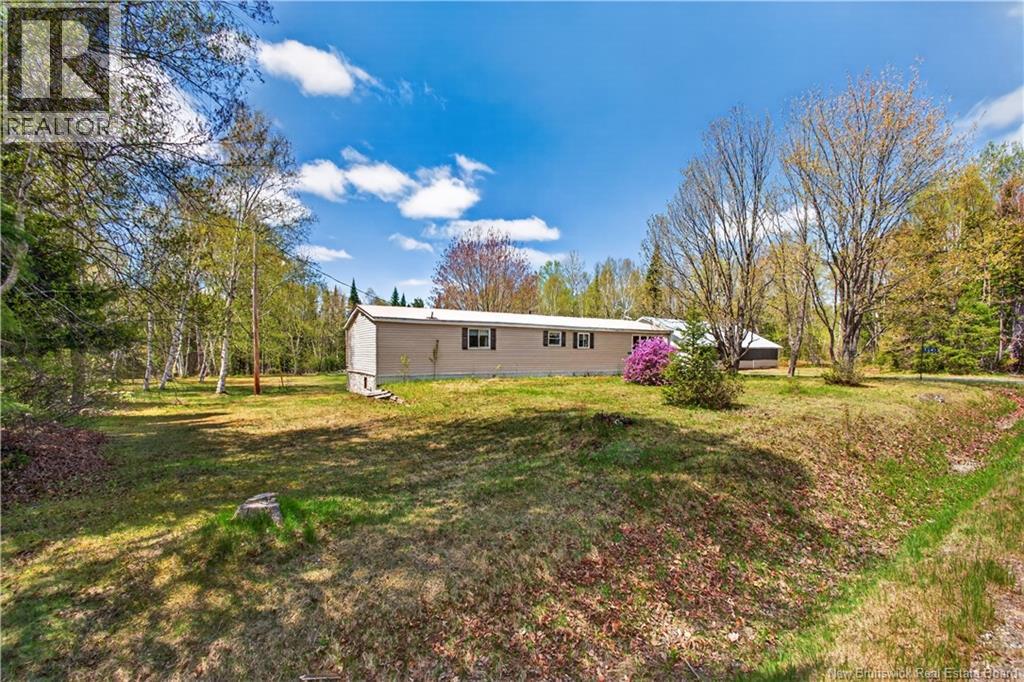1345 Northwest Road Property Photo 2
