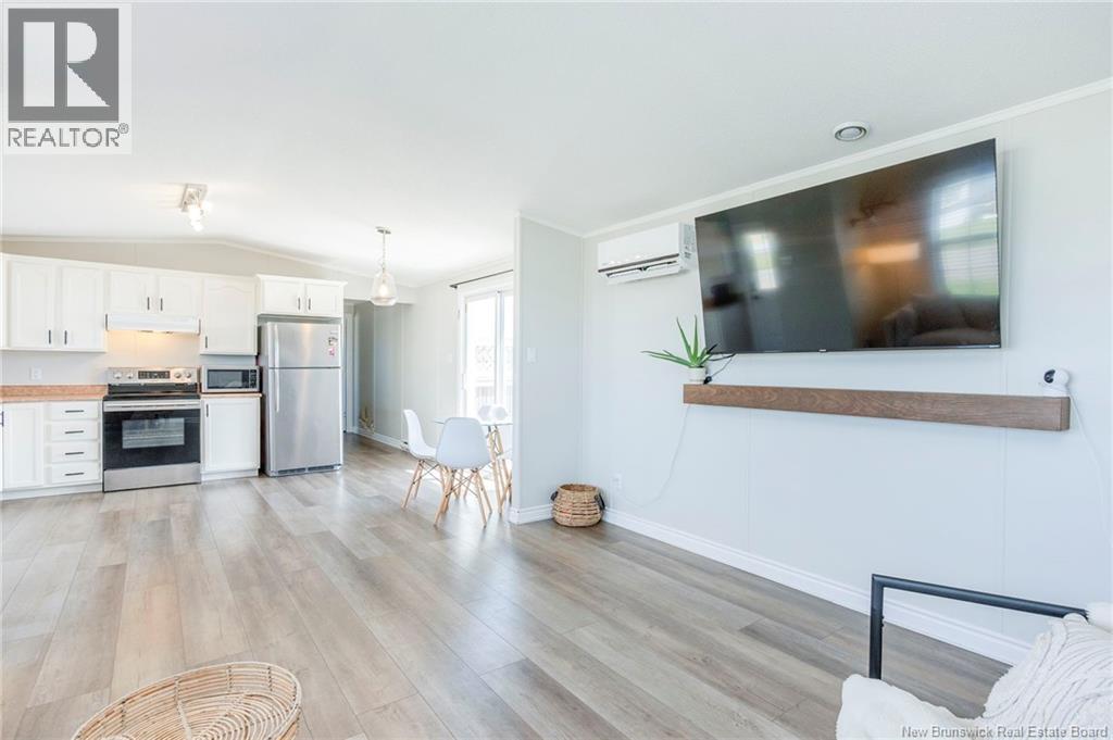 8 Frank Street Property Photo 35