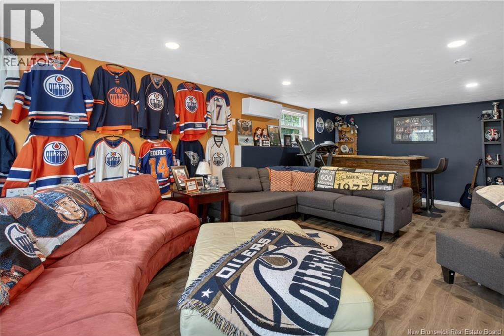 1 Marcombe Street Property Photo 40