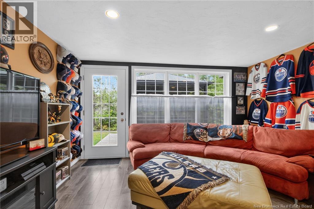 1 Marcombe Street Property Photo 41