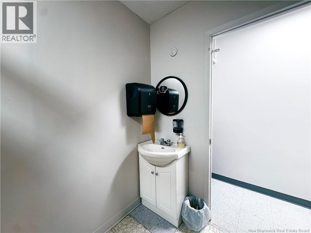 25 Hildegard Drive Unit# Bsmt Property Photo 26