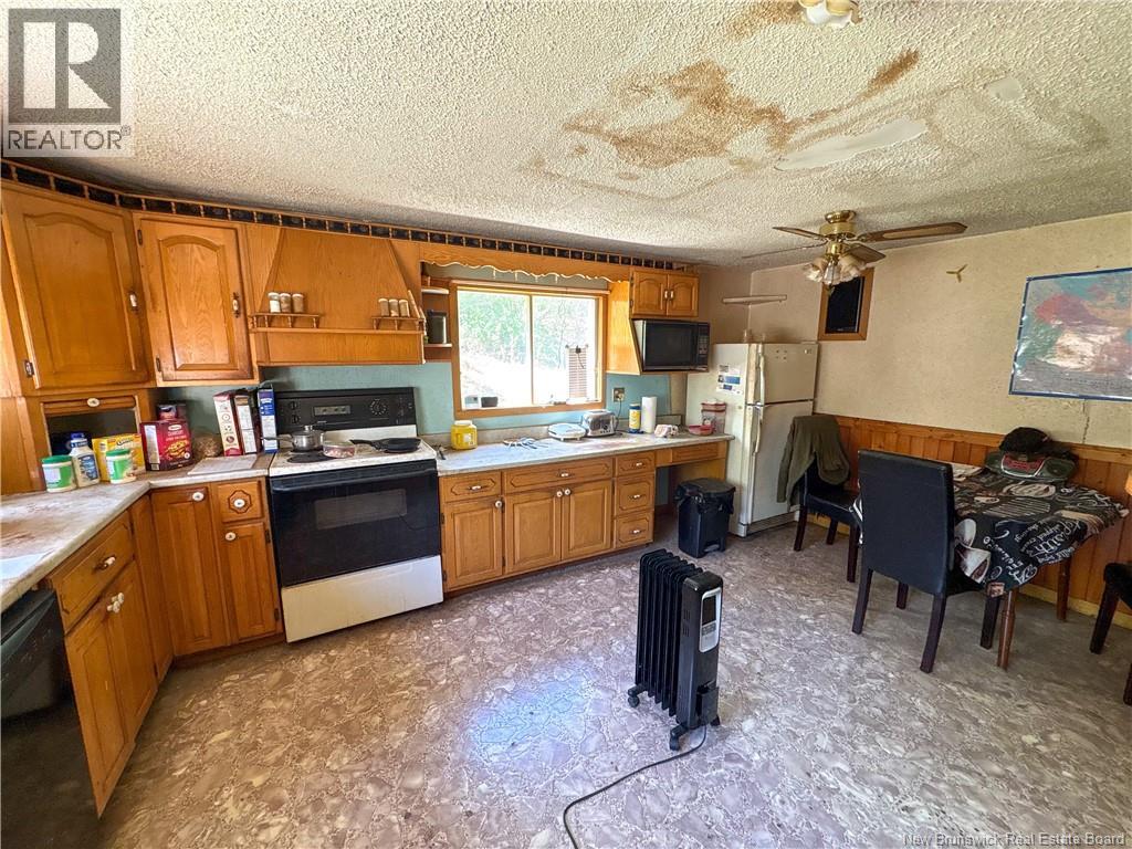 284 Main Street Property Photo 10