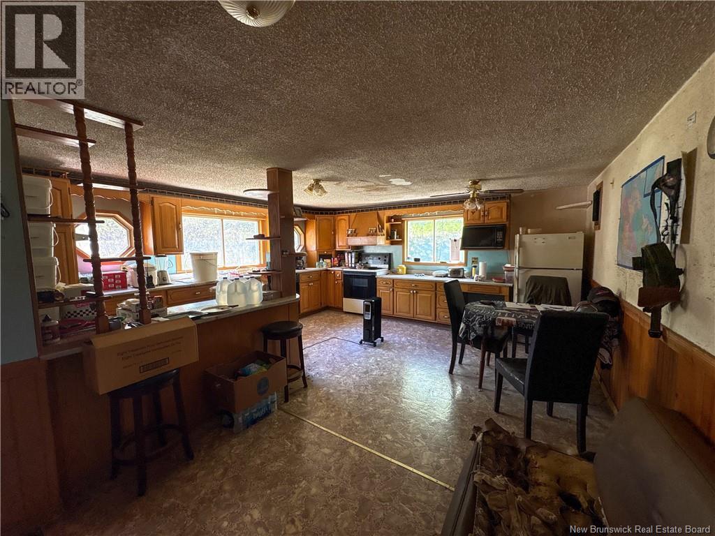 284 Main Street Property Photo 15