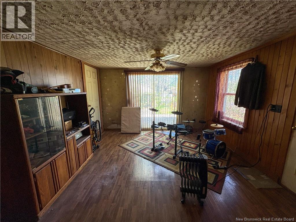 284 Main Street Property Photo 18