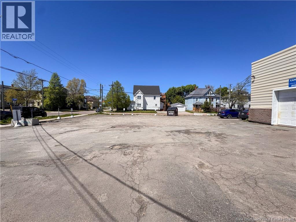 343 St. George Street Property Photo 8