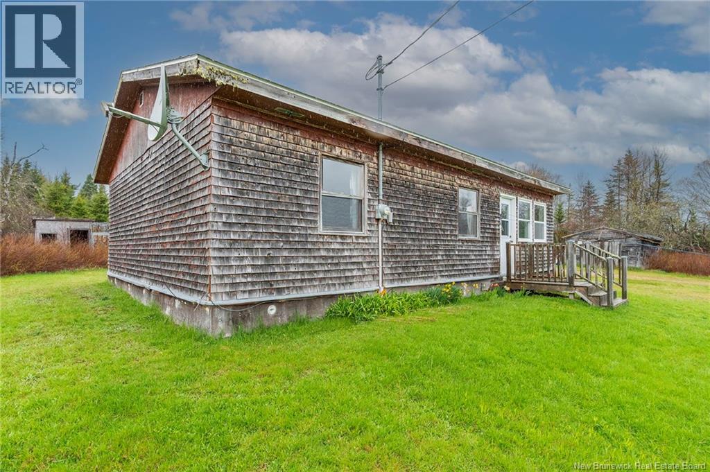 300 Brooklyn Road Property Photo 2