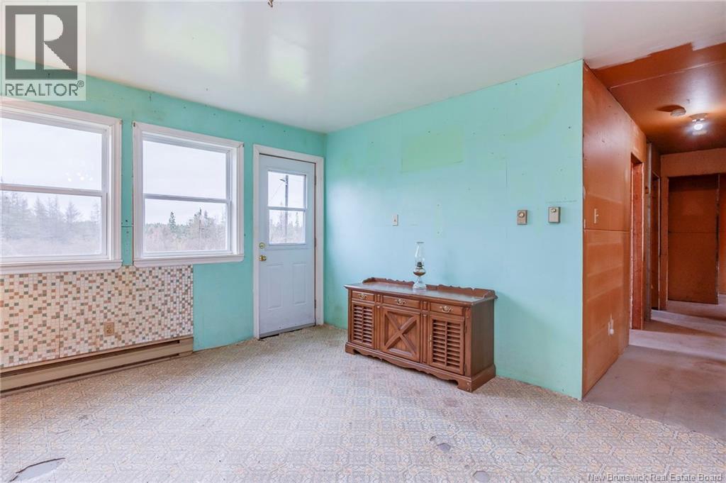 300 Brooklyn Road Property Photo 4