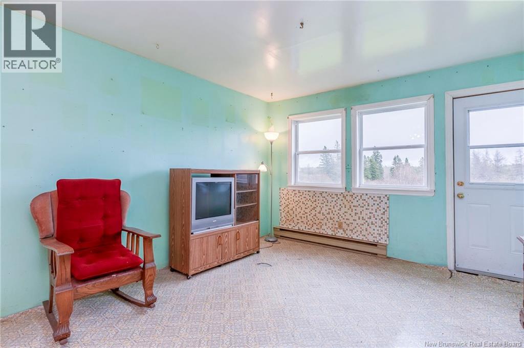 300 Brooklyn Road Property Photo 5