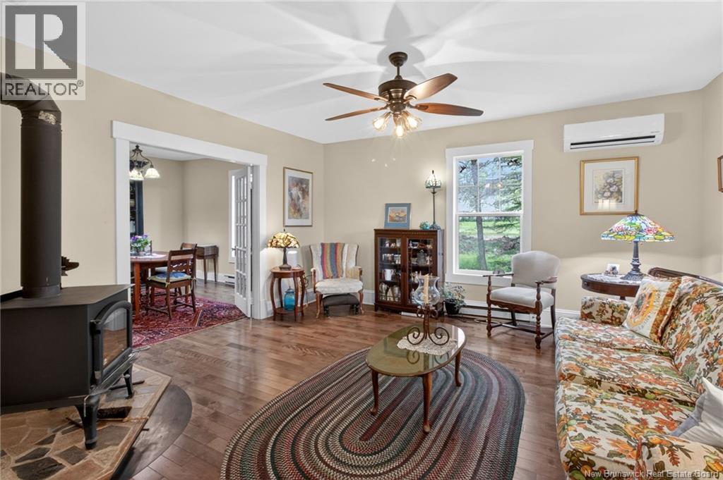 1236 Post Road Property Photo 10