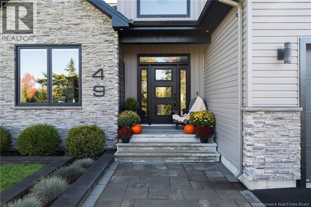 49 Chanterelle Street Property Photo 3