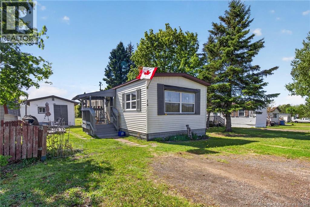 16 Tait Crescent