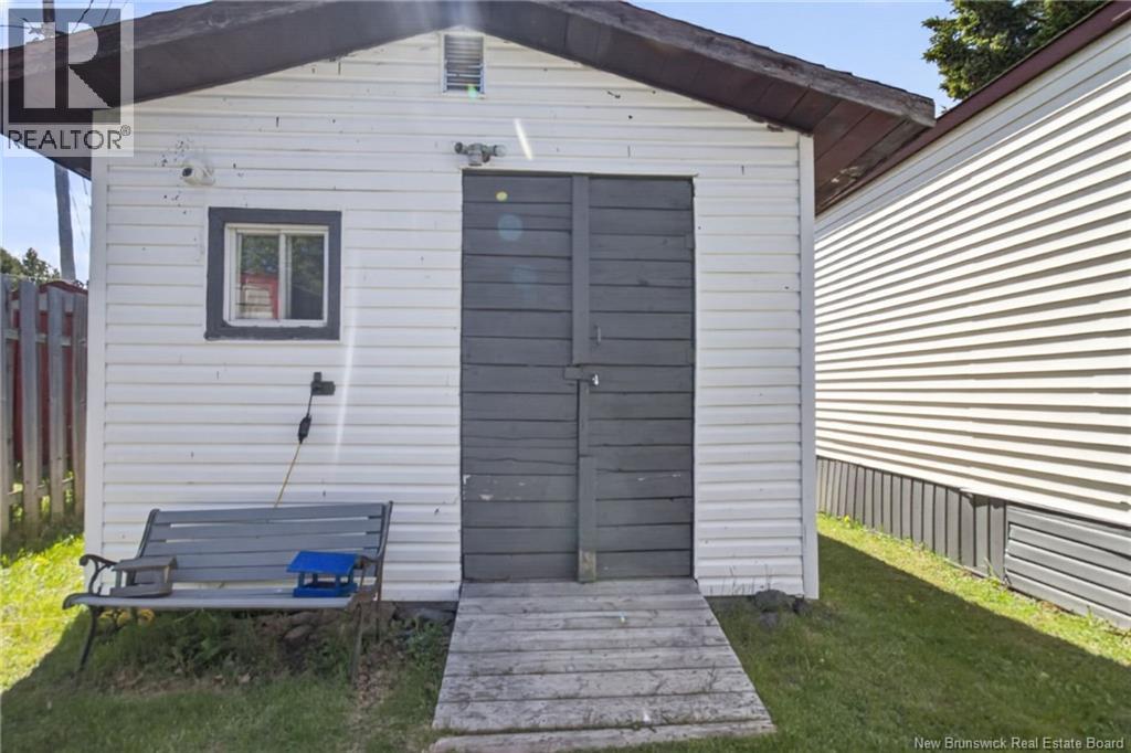 16 Tait Crescent Property Photo 20