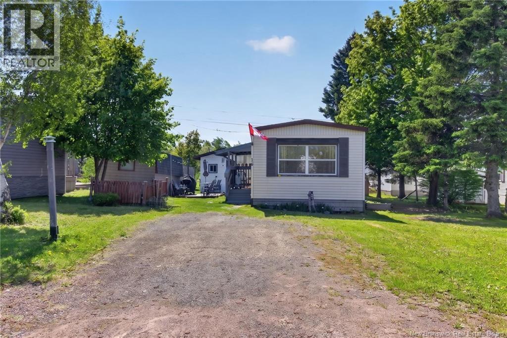 16 Tait Crescent Property Photo 22