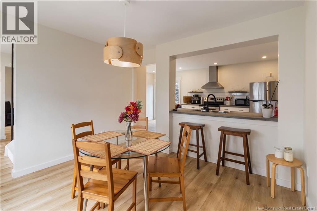 80 Ealey Crescent Property Photo 11
