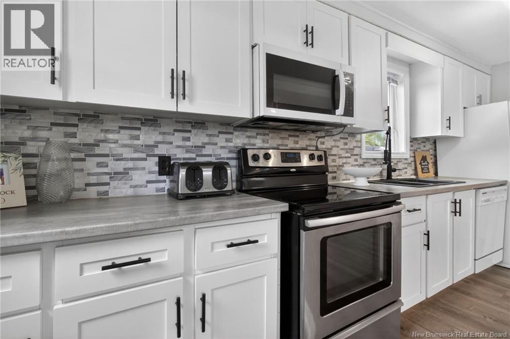 8 Nowlan Avenue Property Photo 11