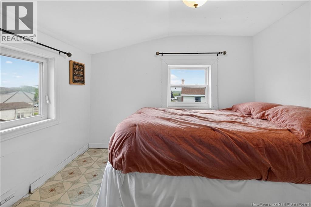 8 Nowlan Avenue Property Photo 23