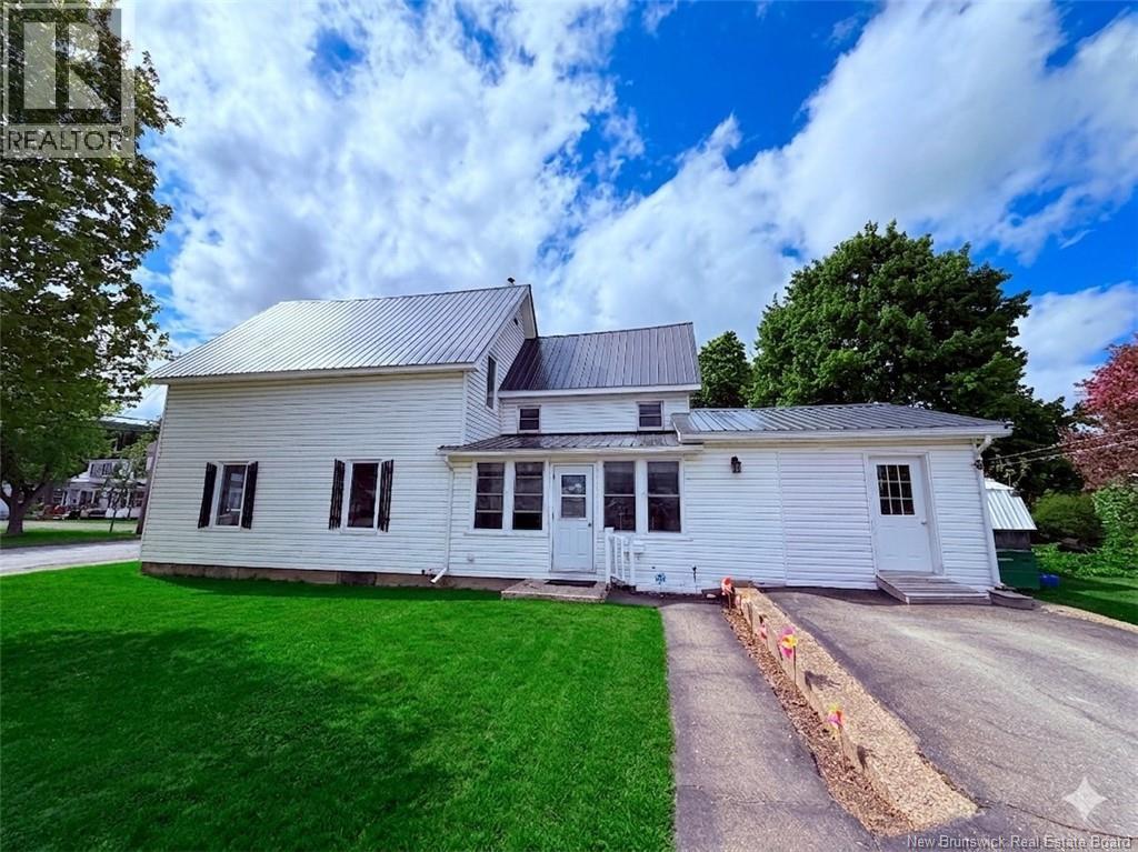 128 Houlton Street Property Photo 1