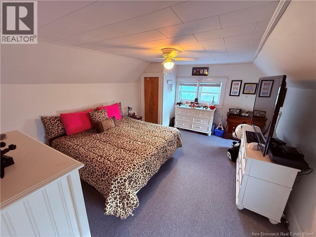 128 Houlton Street Property Photo 15