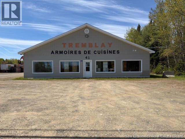 41 Rue Drapeau Property Photo 9