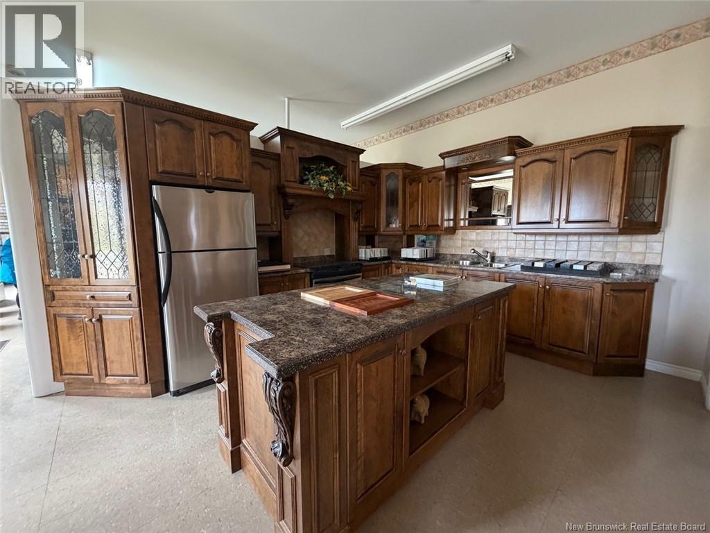 41 Rue Drapeau Property Photo 27