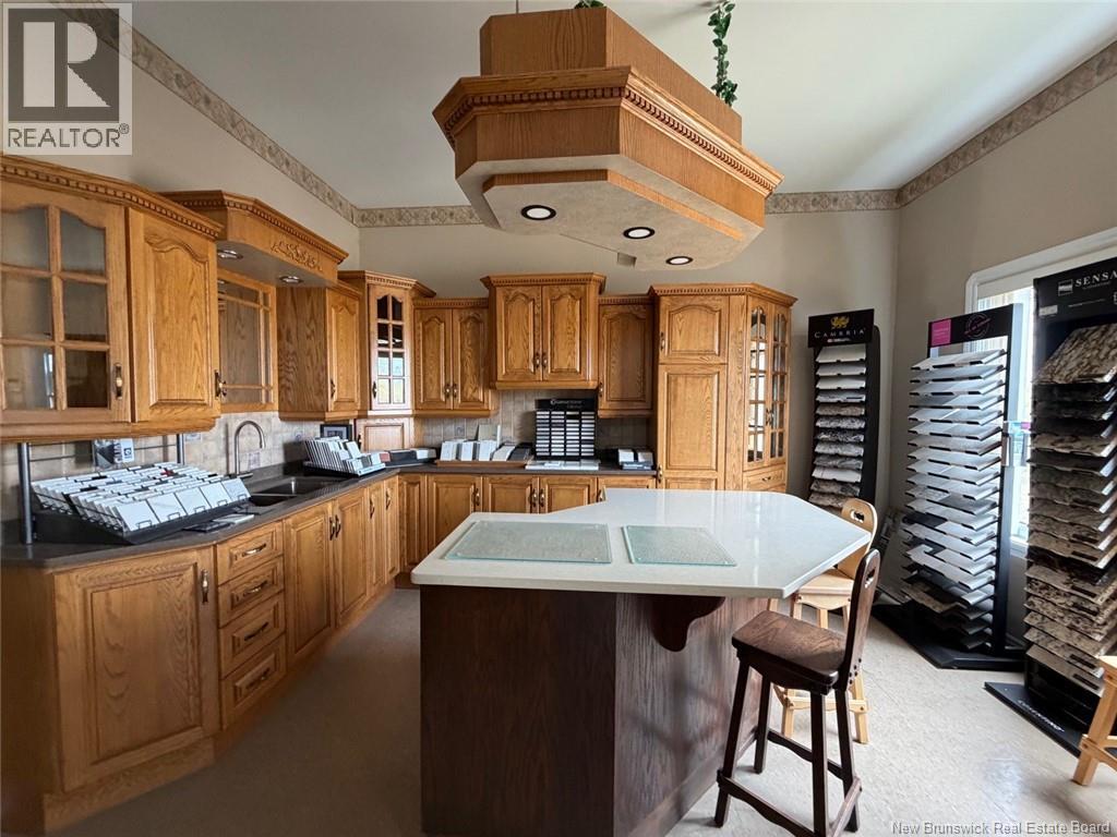 41 Rue Drapeau Property Photo 28