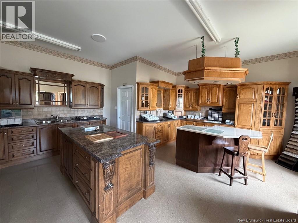 41 Rue Drapeau Property Photo 29