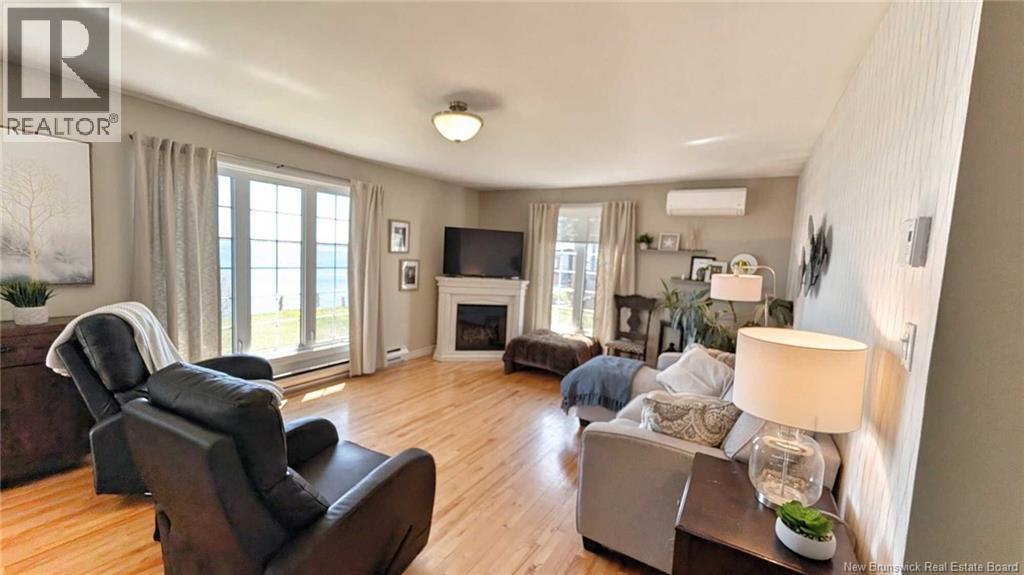 948 Rue Des Chalets Street Property Photo 7