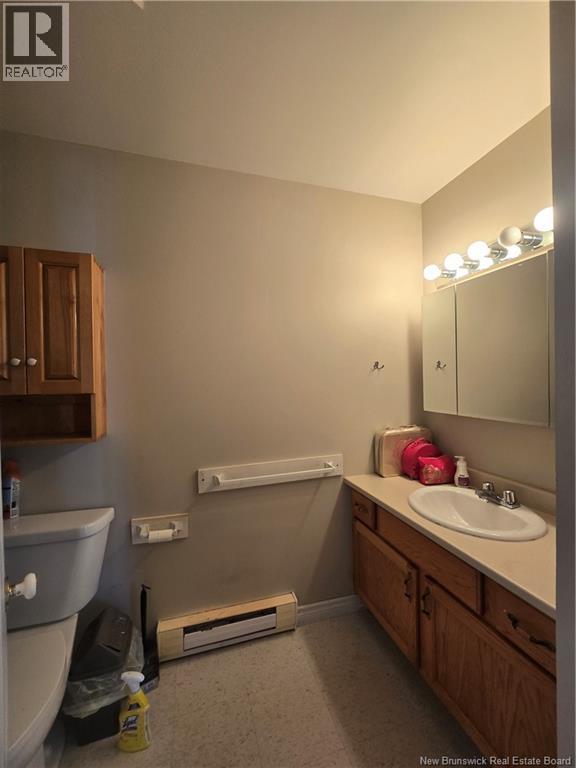 86 Main Street Property Photo 14