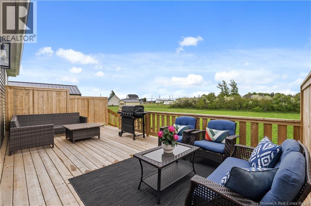 18 Bedeche Street Property Photo 37