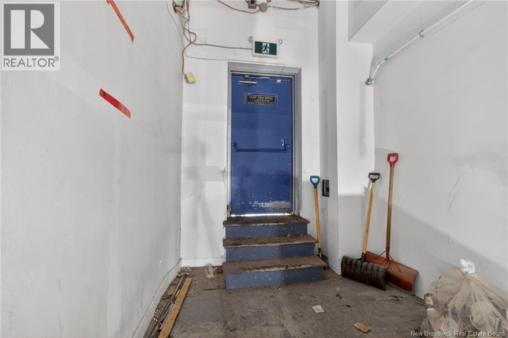 881 Main Street Property Photo 17