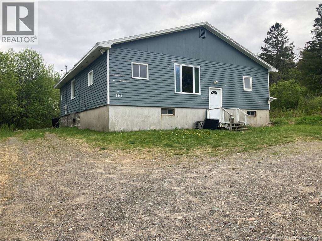 798 North Road Property Photo 1