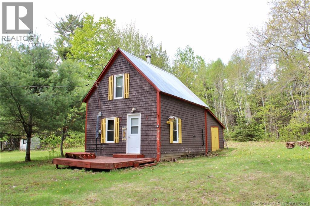 9 Clarks Point Road