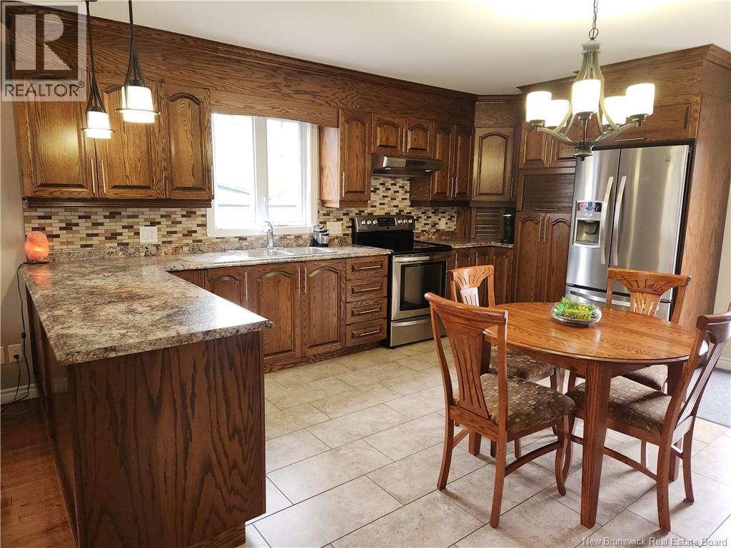 26 Rue Mgr Melanson Property Photo 9