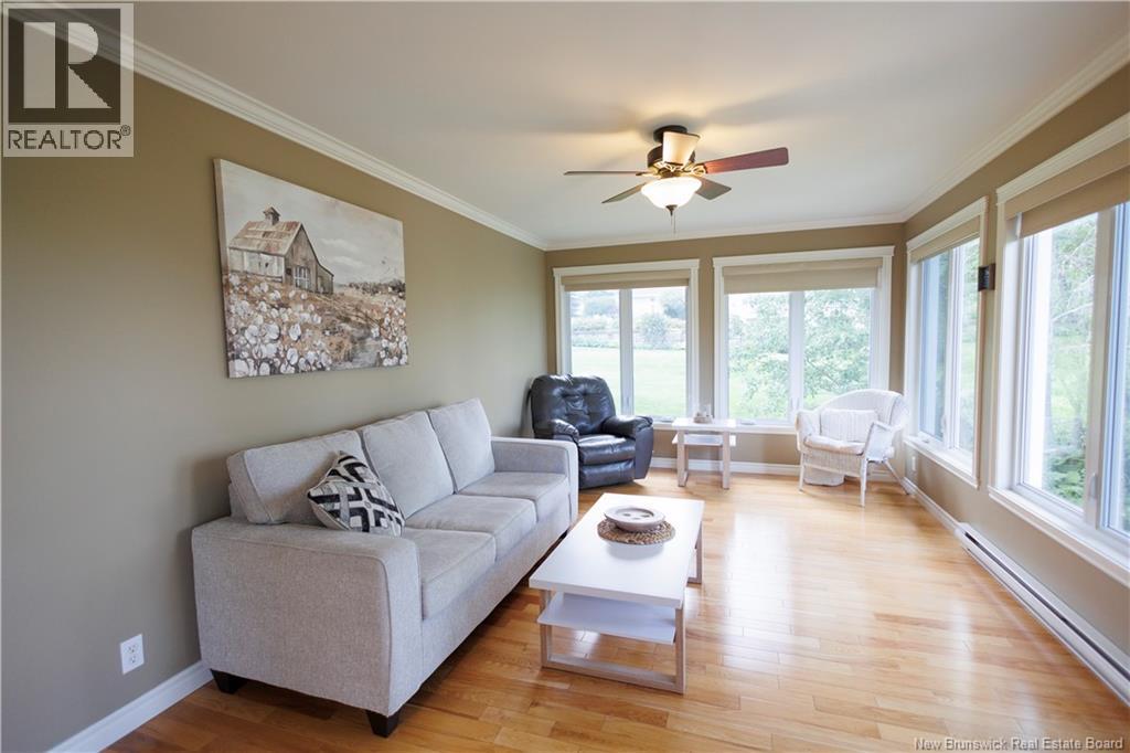 90 Nowlan Street Property Photo 35
