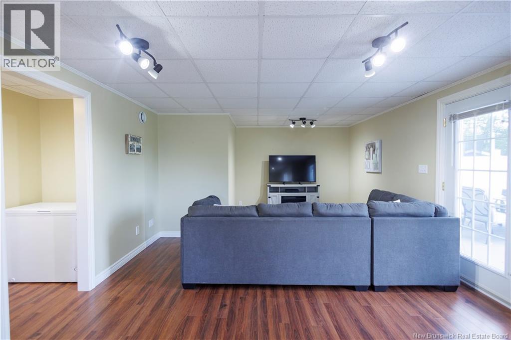 90 Nowlan Street Property Photo 47