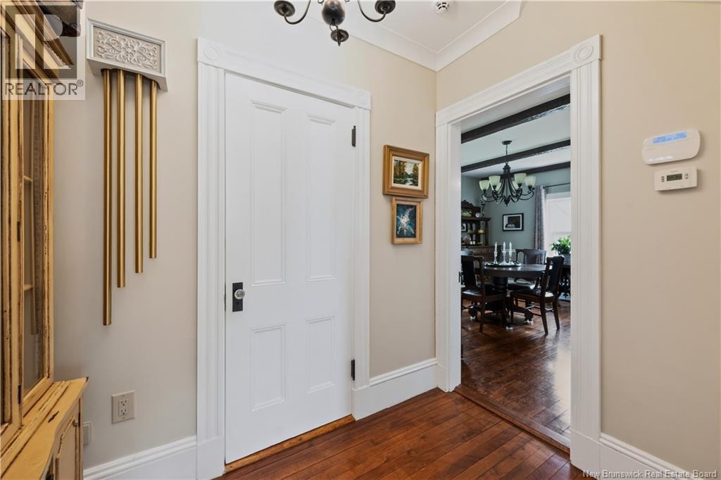537 Trafalgar Road Property Photo 11