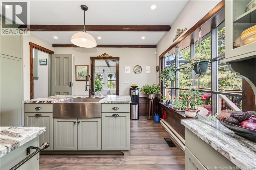 537 Trafalgar Road Property Photo 19