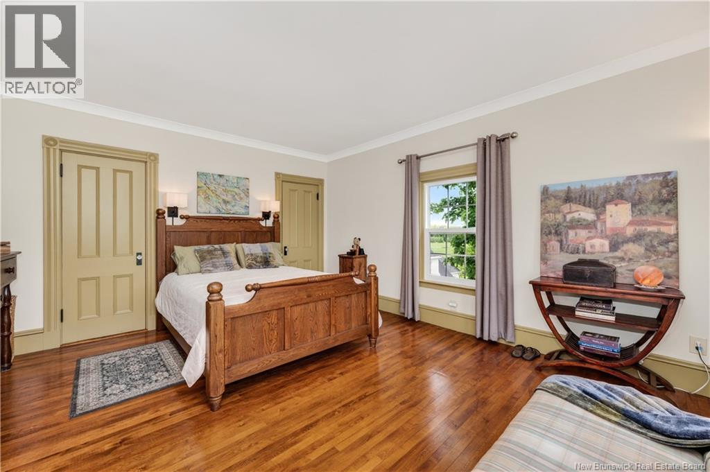 537 Trafalgar Road Property Photo 33