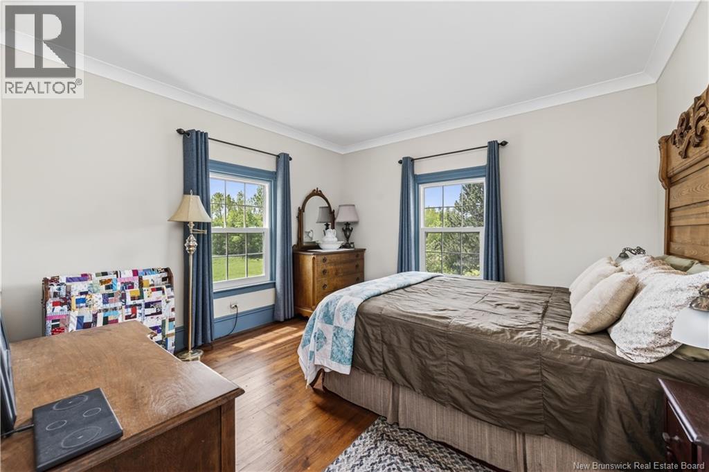 537 Trafalgar Road Property Photo 34