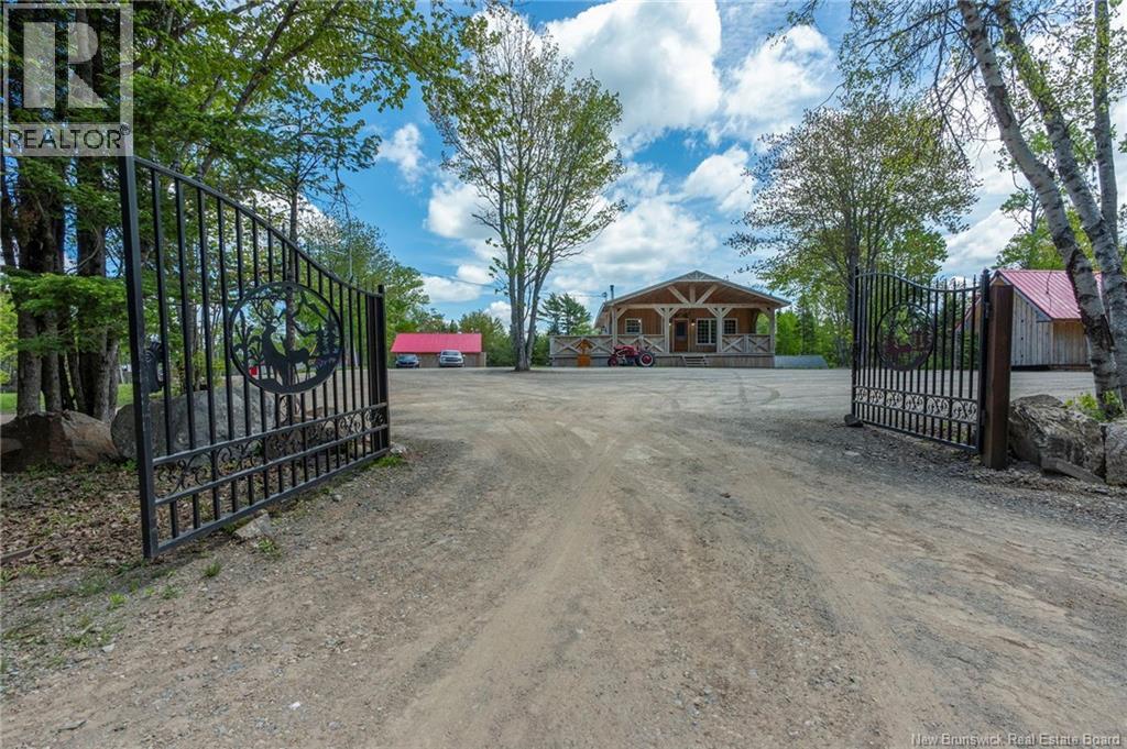 516 Carpenter Bald Hill Road Property Photo 1