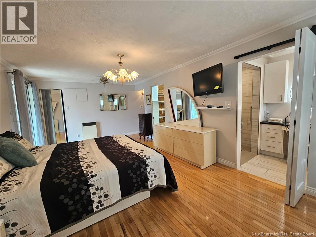 24 Rue Veteran Sud Property Photo 35