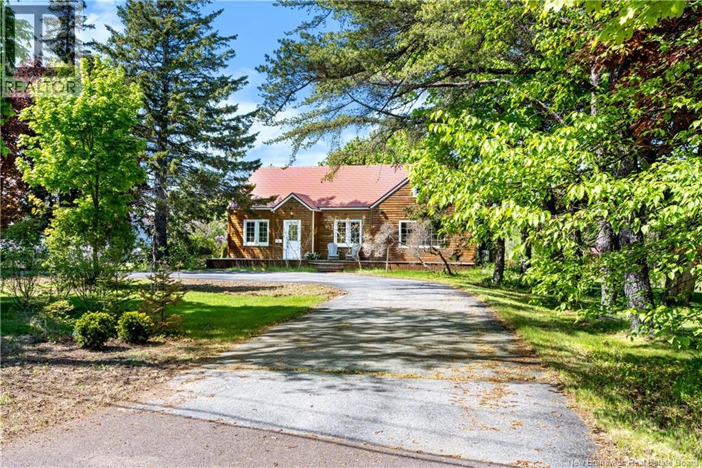 124 Du Couvent Property Photo 8
