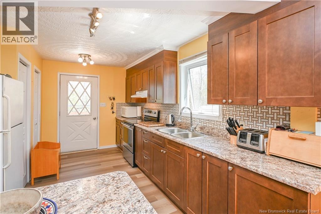 35 Mallet Street Property Photo 8