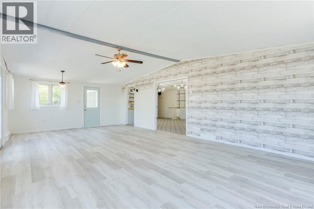 3276 Red Head Road Property Photo 5