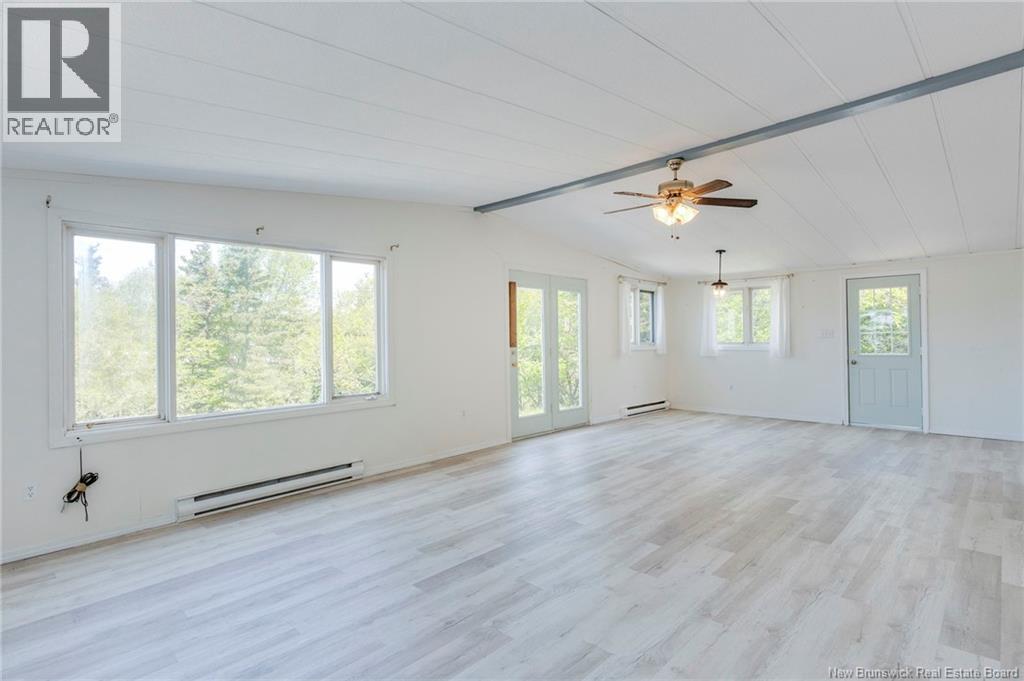 3276 Red Head Road Property Photo 6