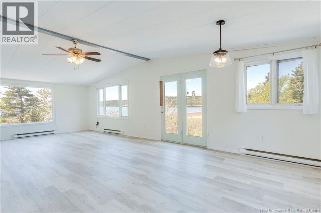 3276 Red Head Road Property Photo 11