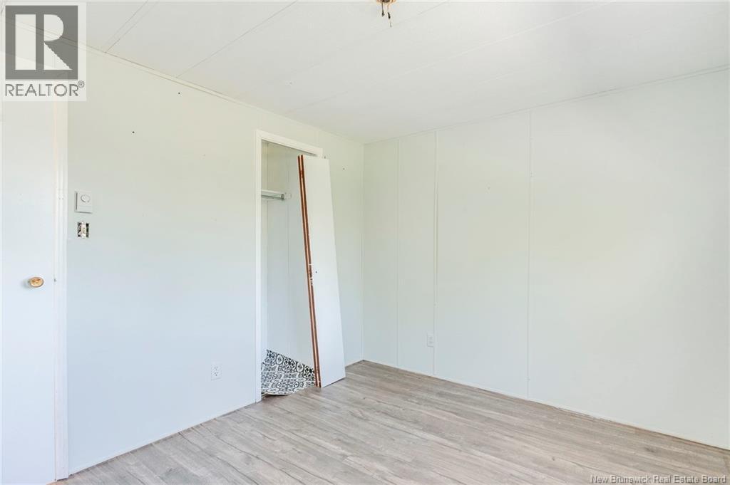 3276 Red Head Road Property Photo 23