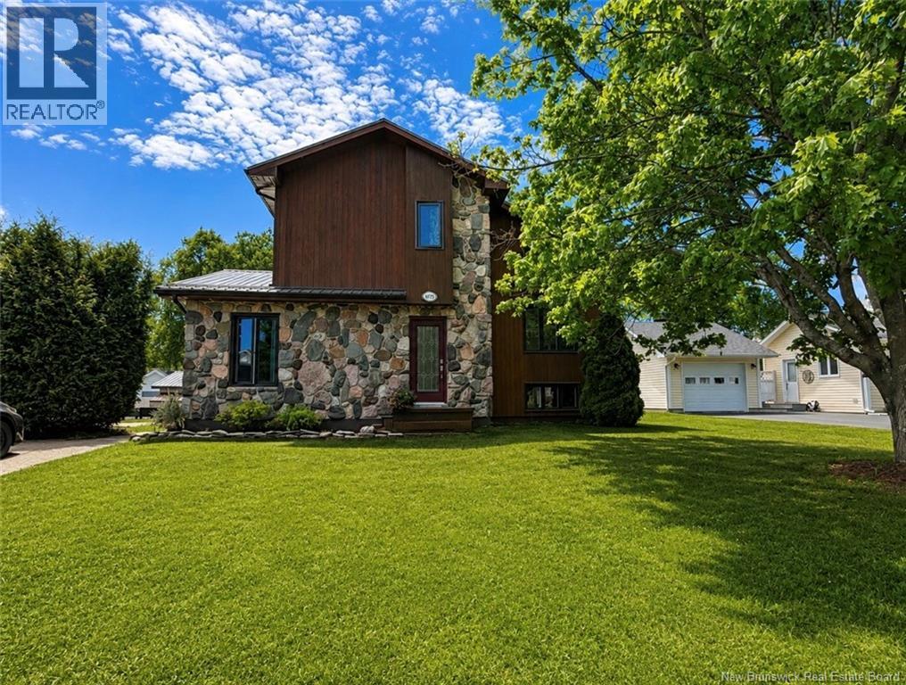 1075 Sycamore Property Photo 2