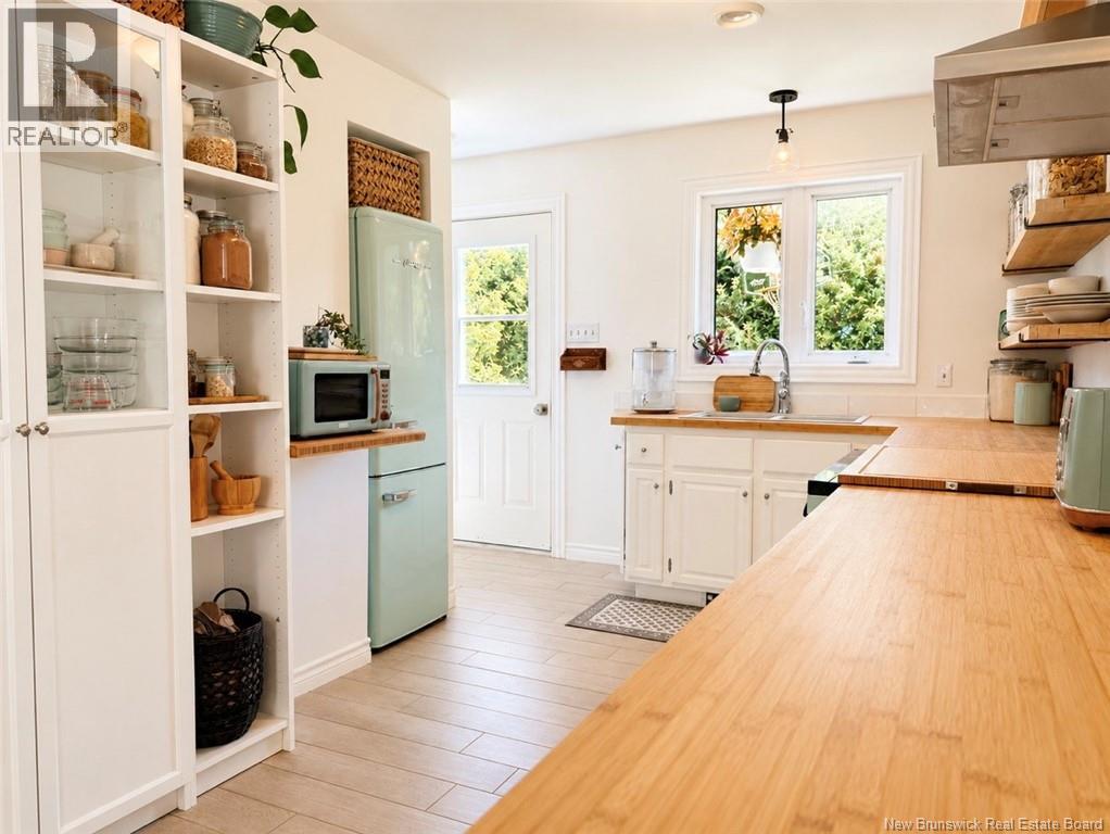 1075 Sycamore Property Photo 5