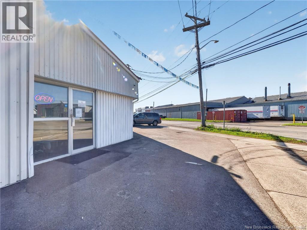 363 Collishaw Street Property Photo 14